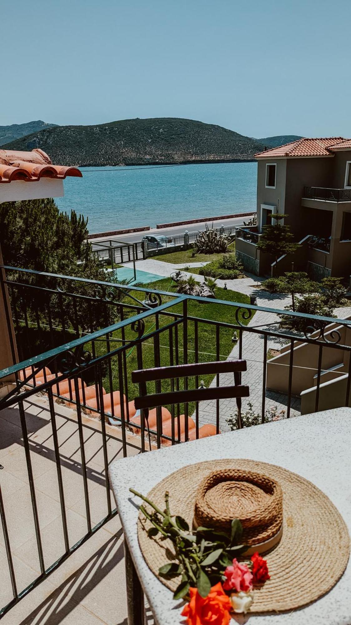 Ariadnes Holiday Accommodation Apidias Lakos ภายนอก รูปภาพ